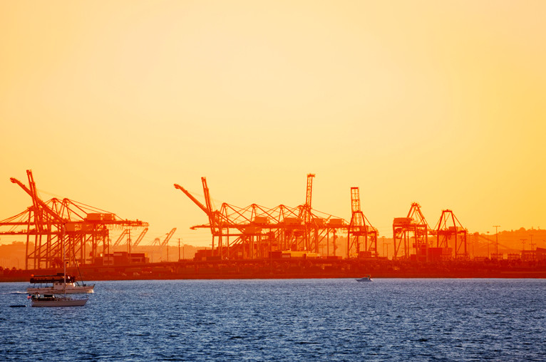 port-of-long-beach-cs-right