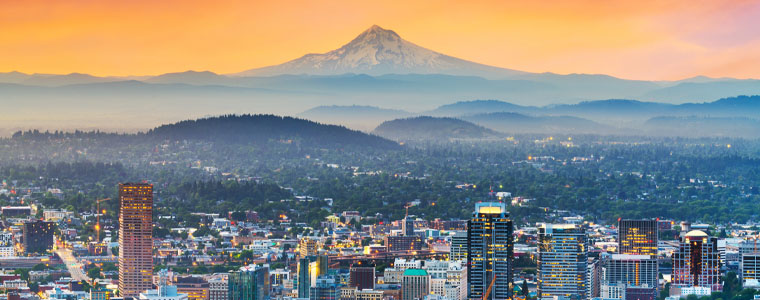 portland cityline with mountain