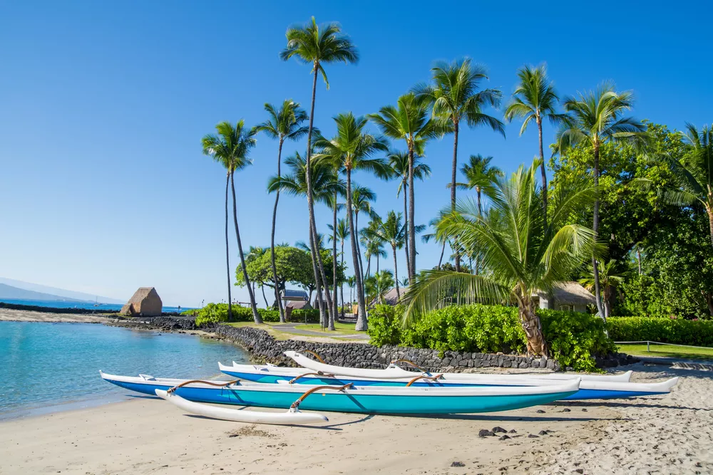 Hawaiian outrigger canoe at Kamakahonu Beach Kailua-Kona, Big Island, Hawaii